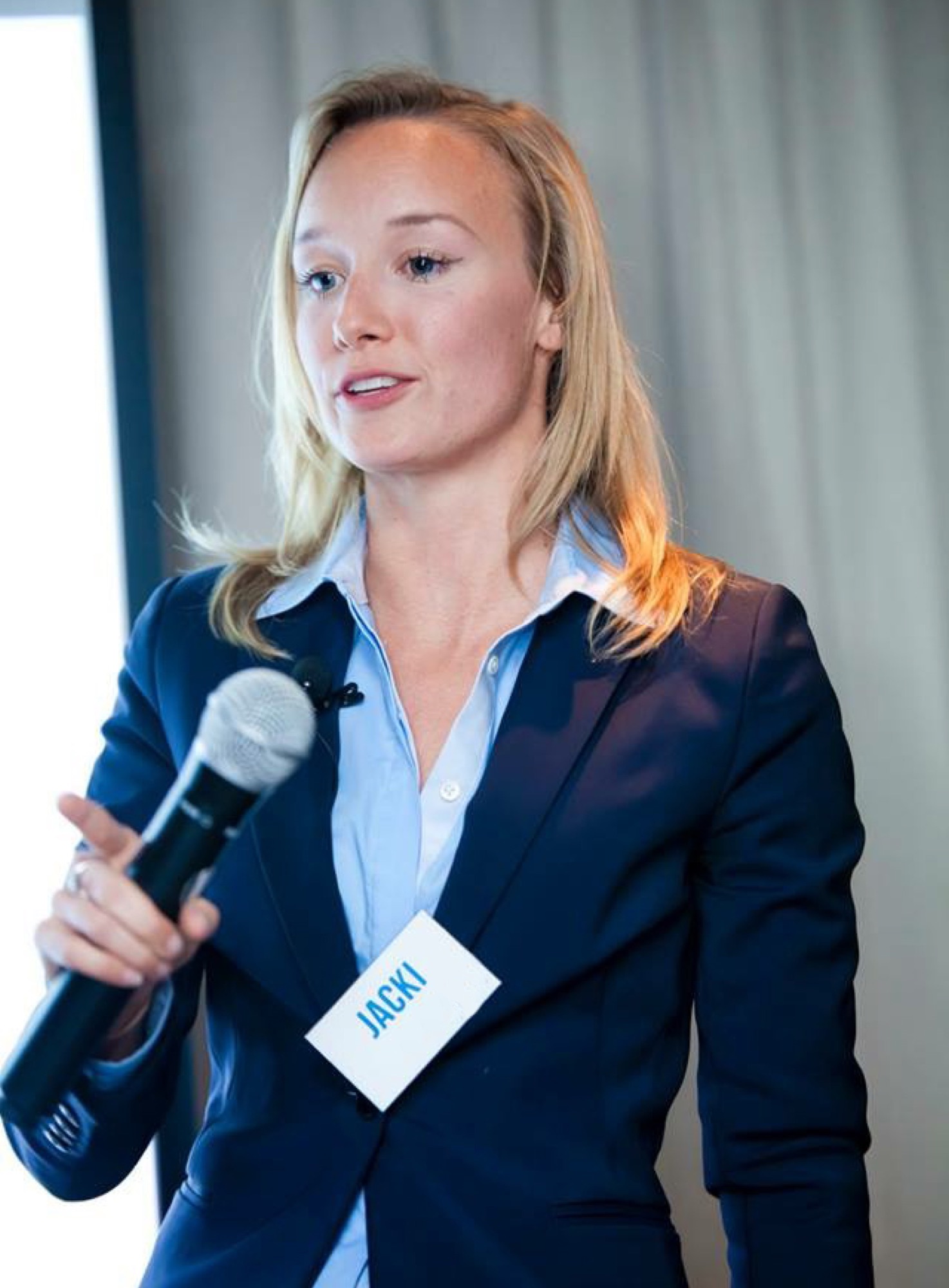 Jacqueline Valk speaking